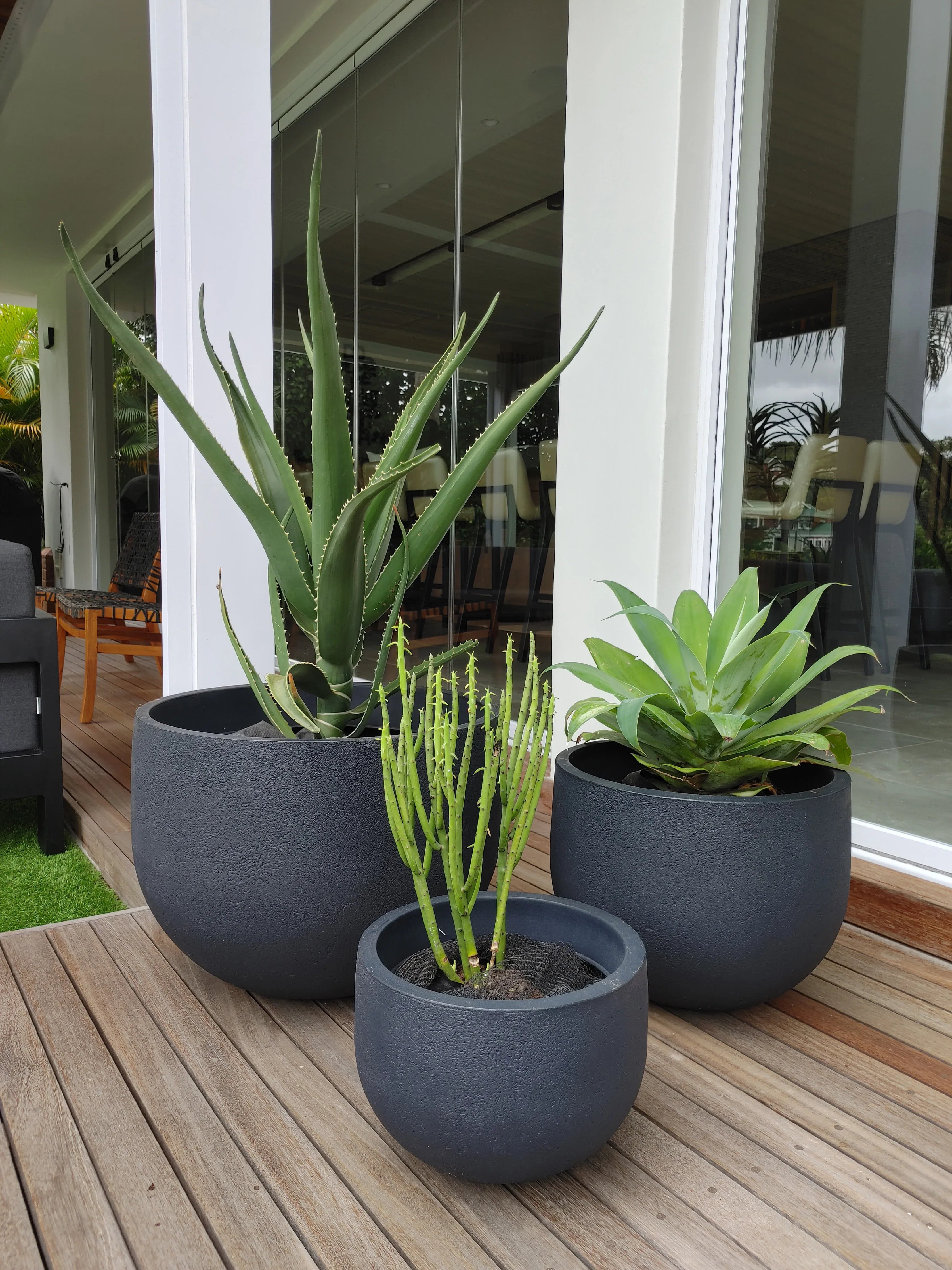Round Planters – Florastyle By Hingham