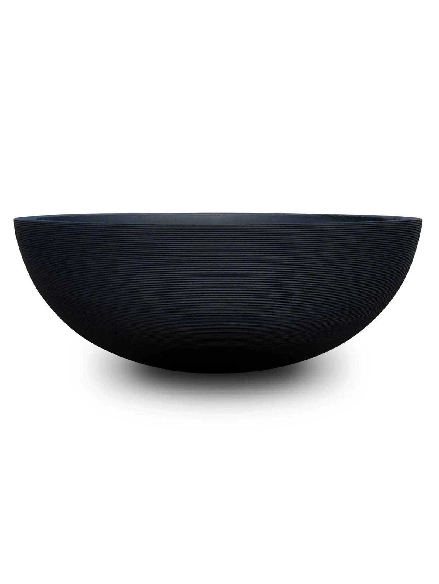 side view of the extra large linea Japi plant bowl showing the beautiful embossed vertical lines. 
