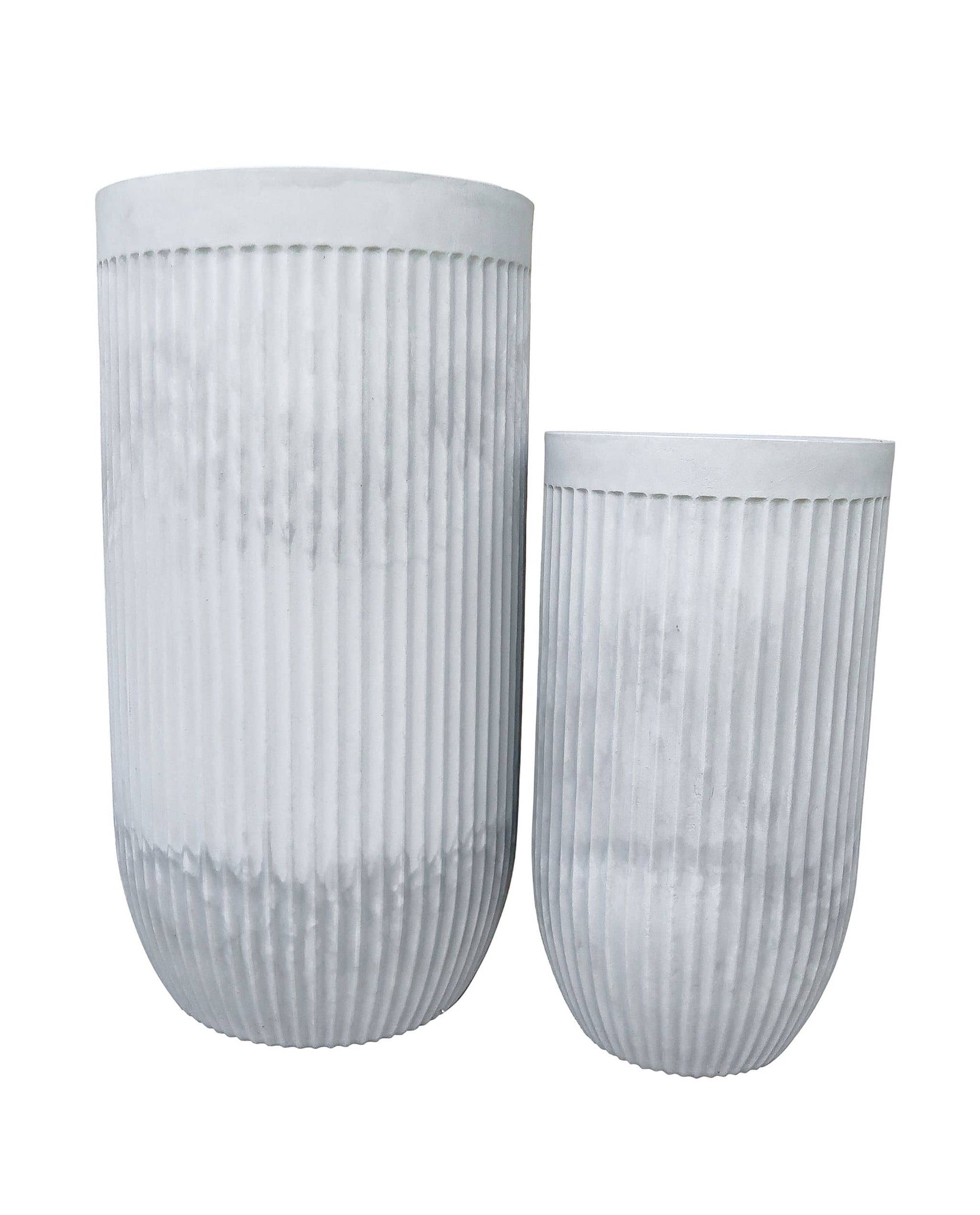 Tall and sleek. Modern and sophisticated. Plant pots that add style. Colour Burnt cement