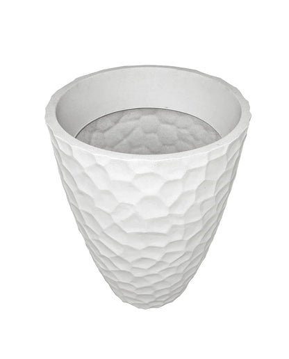 Angled view of the pot showing the inside rim and top edge.