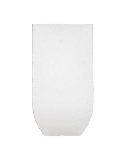 full front view of the Japi verticale square planter, showing the straight lines,upright,off-white.